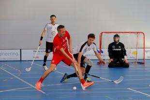 Dreifacher Torschütze Reto Ehrensperger - hier im Playoff-Final gegen Kevin Hügli (Kappelen)