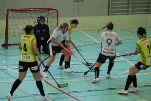 Timmel und Guillod im Kampf um den Ball.