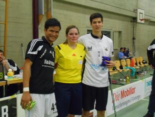 Bestplayer Gazzetta und Bücheler mit Schiri Strähl