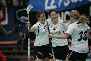 Freude über den Ausgleich zum 3:3 von Pia Eugster im Powerplay